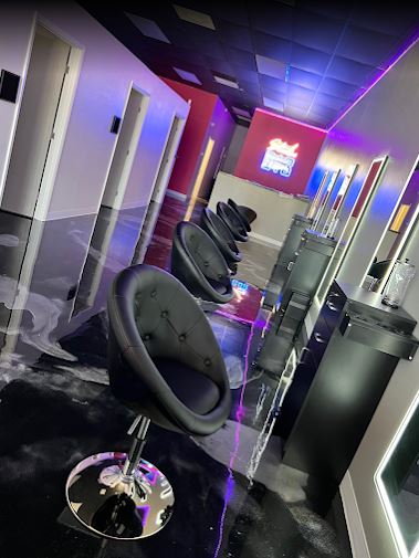 Amazing opportunity to Rent a salon suite Brevard Florida