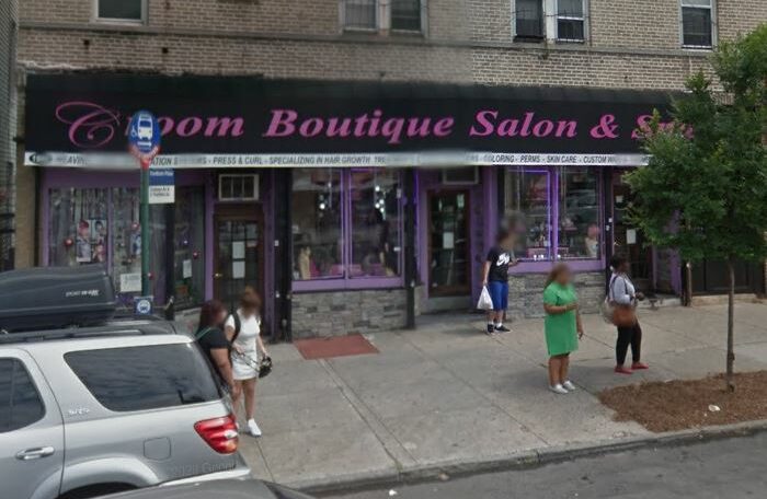 2 chairs available for rent salon space Bronx, New York
