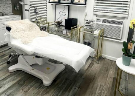 Exclusive Aesthetic Clinic & Beauty Salon in Little Italy, Bronx NY